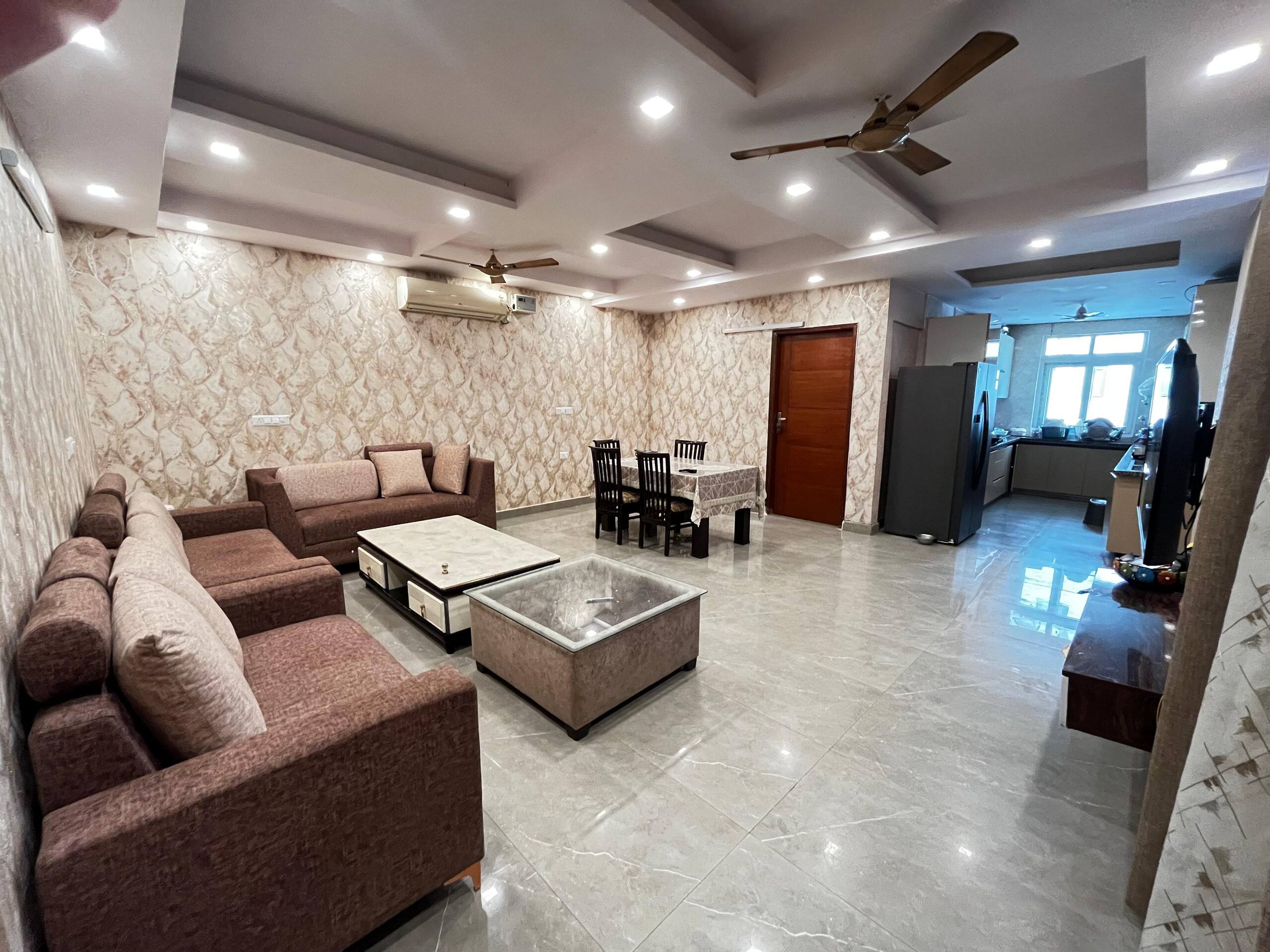Stella homestay Near Yashobhoomi - Tap to explore photos