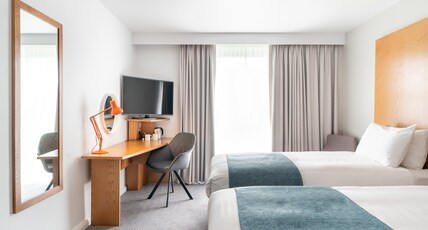 Holiday Inn BOURNEMOUTH Room Type - 2 Single Standard