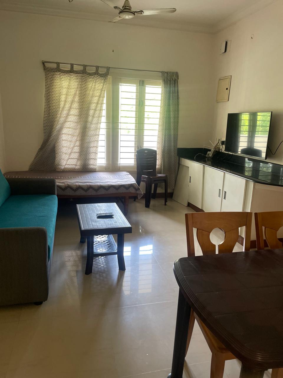 Peaceful Home Stay At Sholinganallur | G2 - Tap to explore photos
