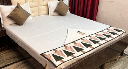 Hotel Shubh Inn Gomtinagar Room Type - Deluxe Room Hotel Shubh Inn Gomtinagar Room Type - Deluxe Room