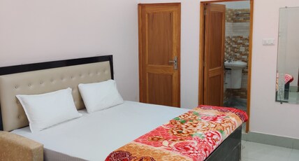 Siddharth Hotel Room Type - Super Deluxe