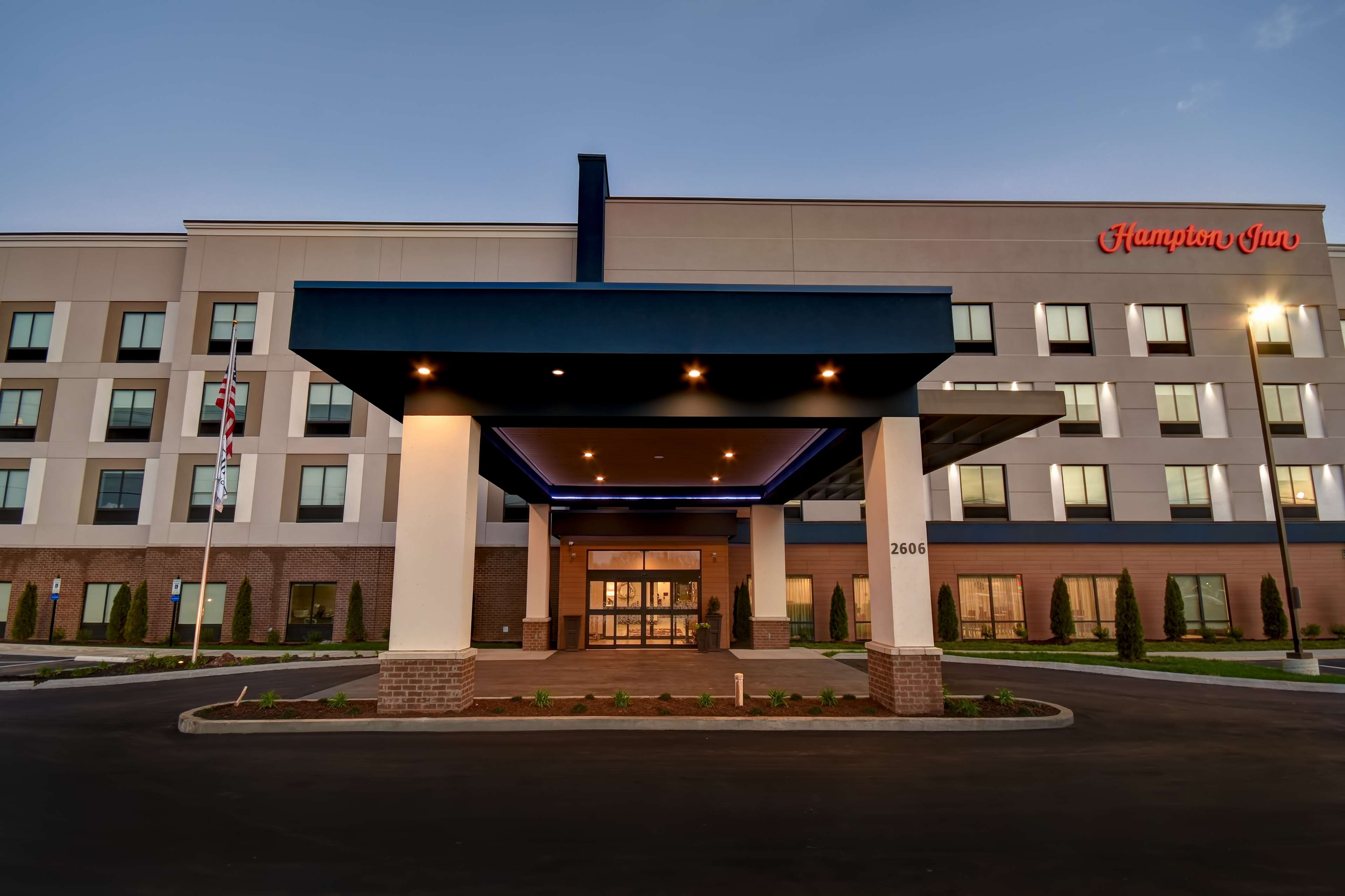 Hampton Inn Pleasant View, TN - Tap to explore photos