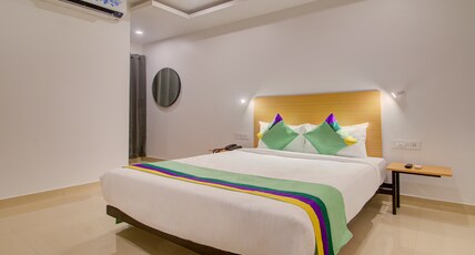 Treebo De Alphabet Kondapur Room Type - Standard Room