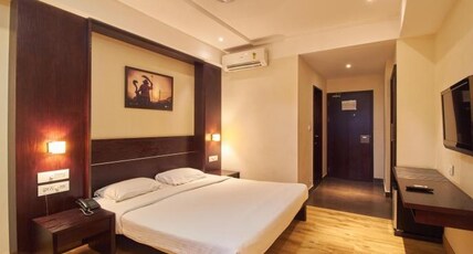 SUNFLOWER HOTEL Room Type - Superior  Ac