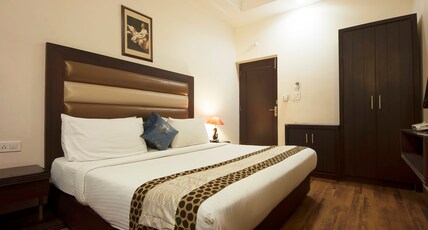 Hotel Prems Paradise Room Type - Deluxe Room