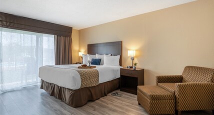 Best Western Westminster Inn Room Type - Suite-1 King Bed, Non-Smoking, Executive Room, Full Breakfast