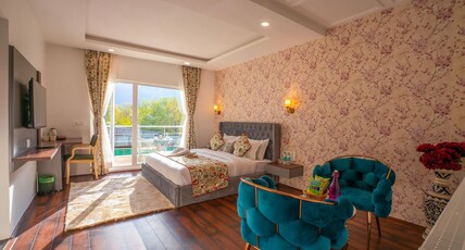 Moustache Pahalgam Room Type - Deluxe Room
