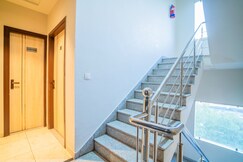 Hotel Snooze 200 meters from Terminal 2