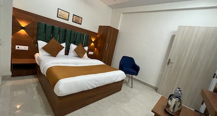 Hotel Airport Inn 1 km from Airport Room Type - Family room Hotel Airport Inn 1 km from Airport Room Type - Family room