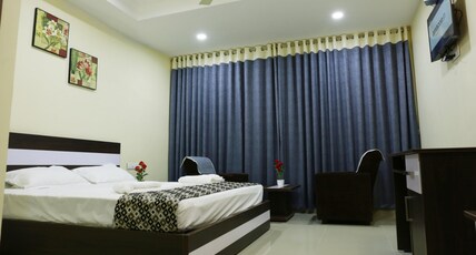 APSARA RESIDENCY Room Type - Deluxe Non AC Room With King Bed