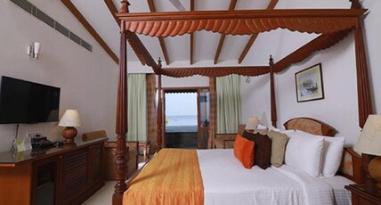 Lemon Tree Vembanad Lake Resort Room Type - Superior Room