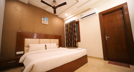 Hotel Royal Phoenix Room Type - Classic Double Bed Room
