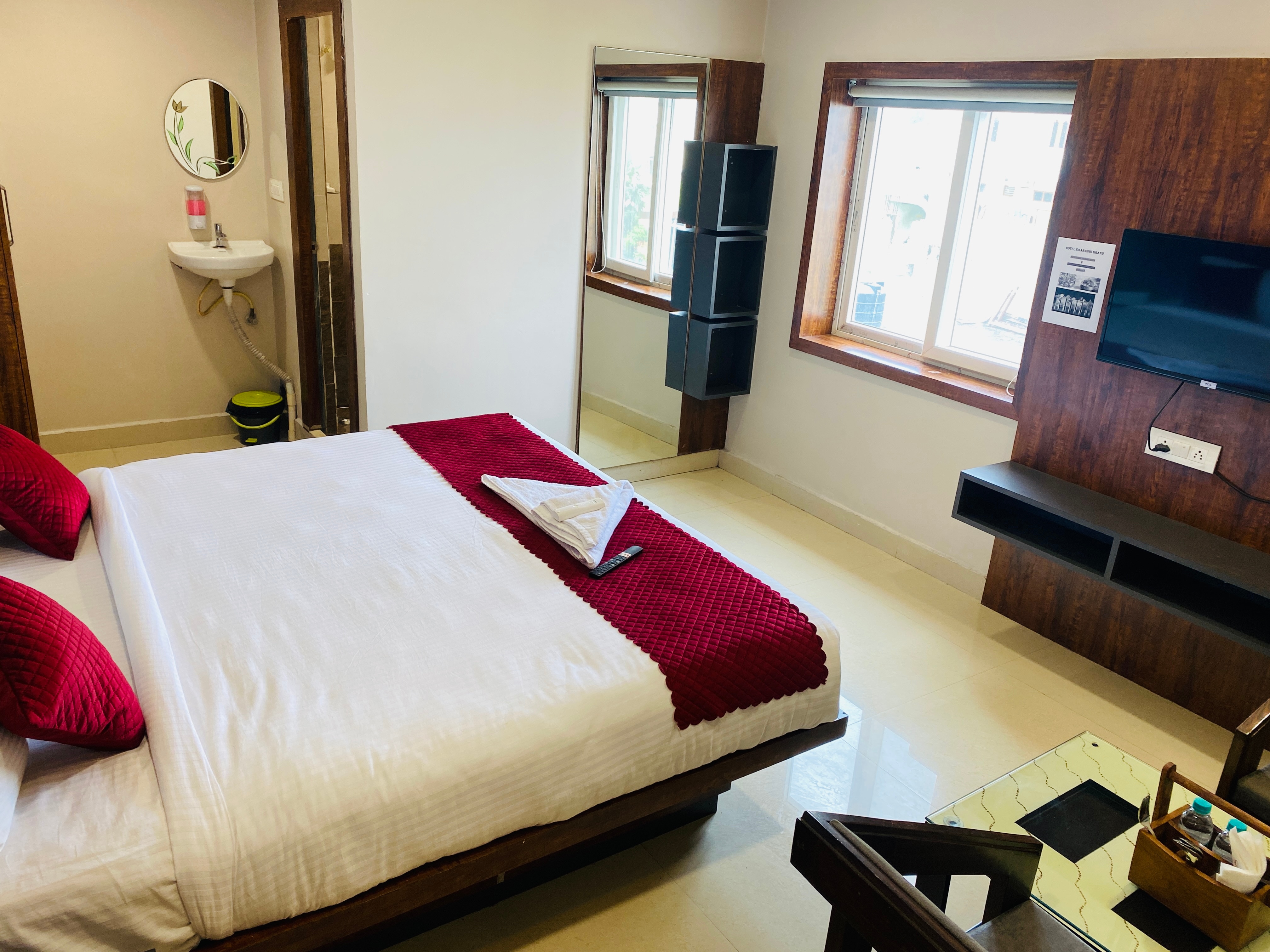 HOTEL SAARADHI GRAND - Tap to explore photos