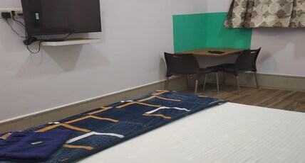 HOTEL RADIYESAN GOLD Room Type - Deluxe AC Room