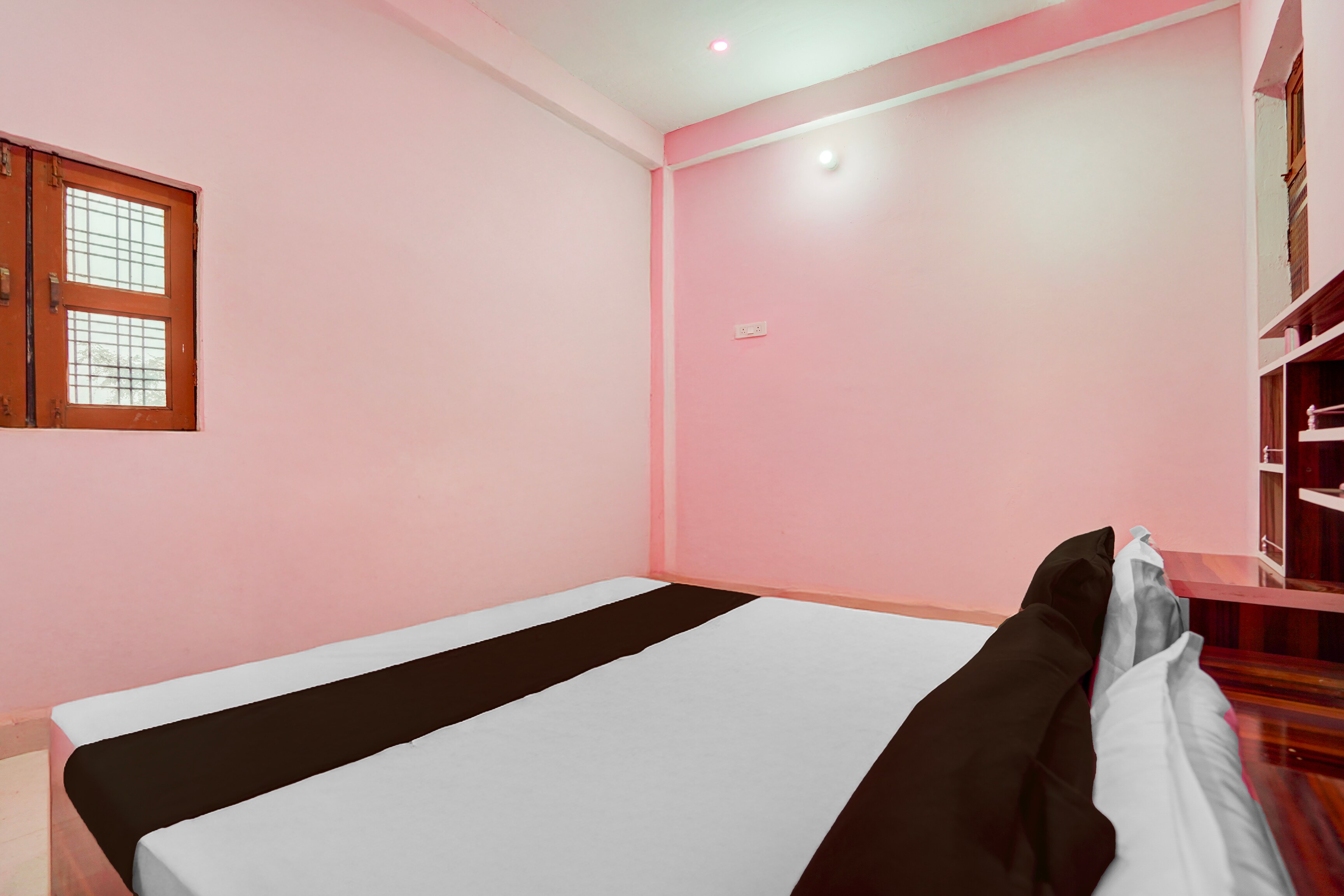 Hotel O Royal Star Hotel & Restaurant - Tap to explore photos