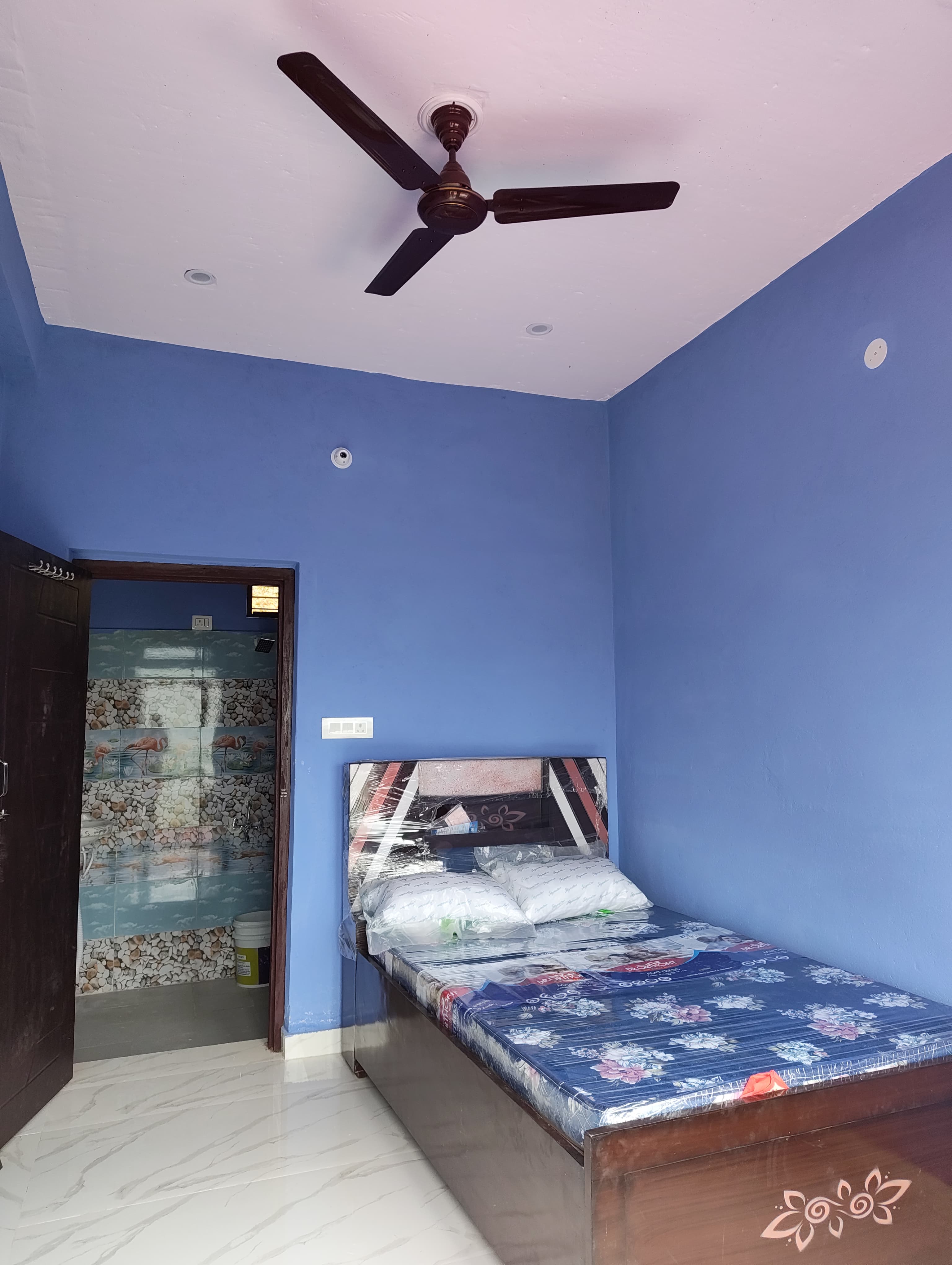 Tea garden family Homestay - Tap to explore photos