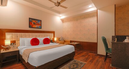 Hotel Palmdale Zirakpur Chandigarh Room Type - Standard Room with Air Conditioning