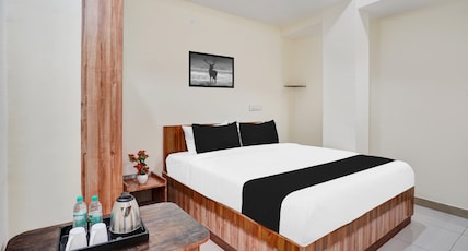 Hotel O CM RESIDENCY Room Type - Classic