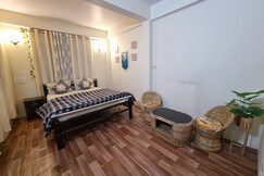 HillNest Homestay Private Rooms With Breakfast