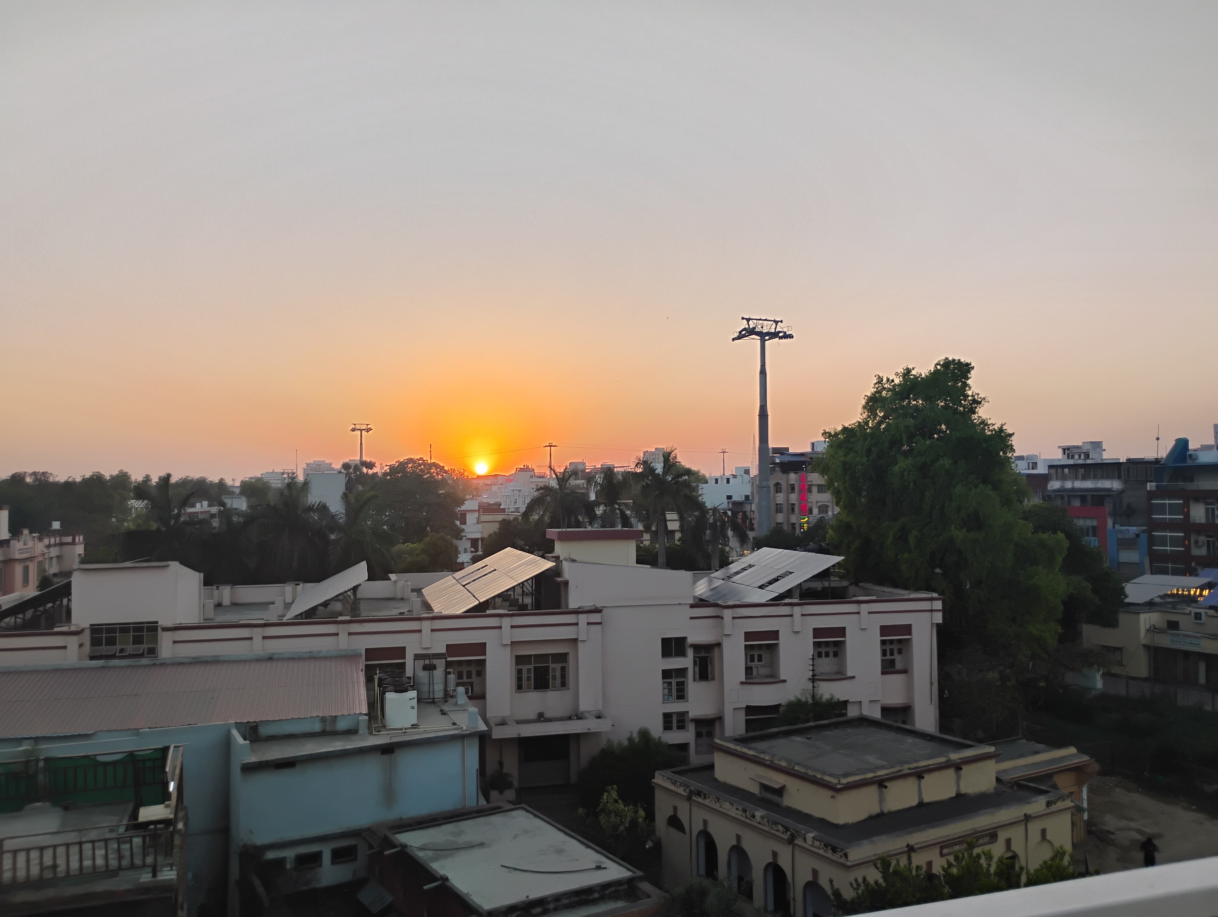 Uttam Kashi HomeStay - Tap to explore photos
