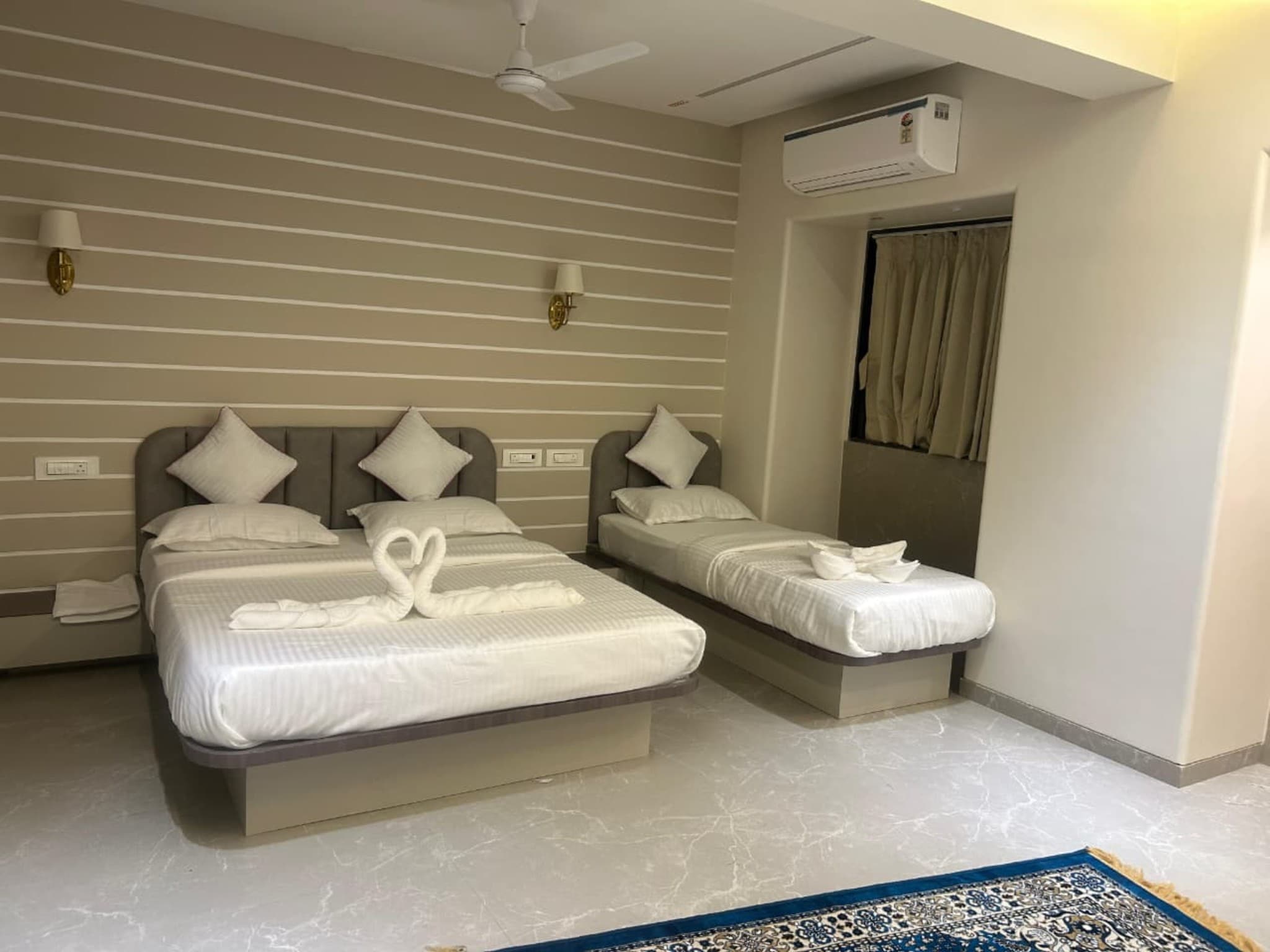 LE GLANCE Rooms & Dormitory - Tap to explore photos
