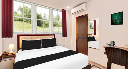 Hotel O MVP Double Road Room Type - Classic