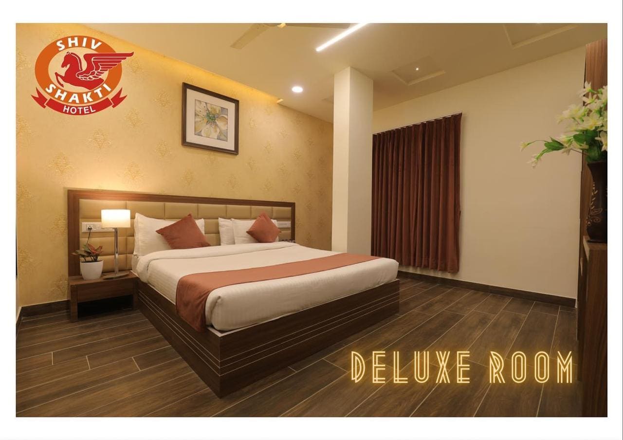 Hotel Shiv Shakti - Tap to explore photos