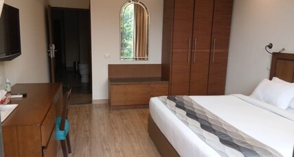 UDS Villa - Next to VFS, Walking to Connaught Place Room Type - Superior Deluxe Double Room with Balcony