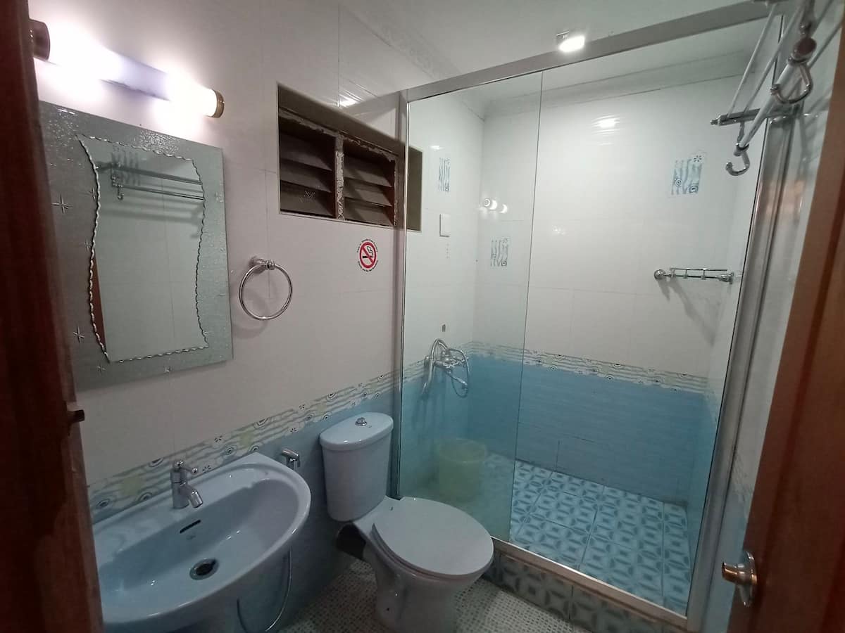 Aida Villa Homestay | Rooms & Caretaker - Tap to explore photos