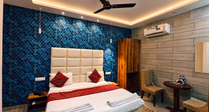 hotel ontario Room Type - Semi Deluxe room ( without window no view )