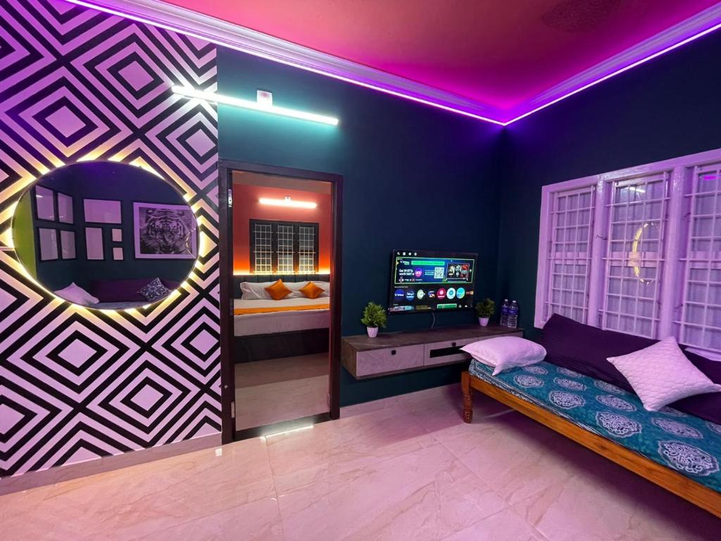 Ace of Space Homestay - Tap to explore photos