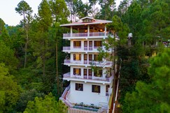 7BHK in Dharampur   Food Available  No AC required