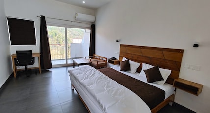 Bagora Heights By Tathastu Collection Room Type - Executive Room with Private Balcony