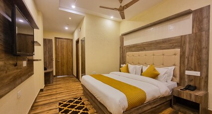Hotel MistWood Room Type - Super deluxe room Hotel MistWood Room Type - Super deluxe room
