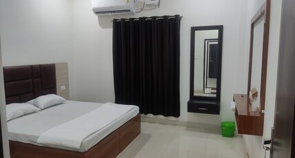 Shivaalik Hotel Room Type - Deluxe Room with Garden View