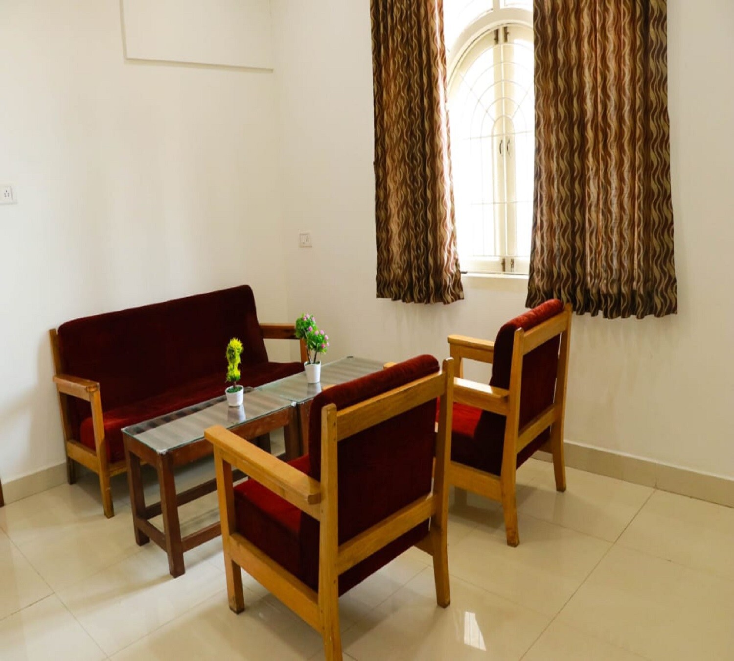 Sharma Residency Kodaikanal - Tap to explore photos
