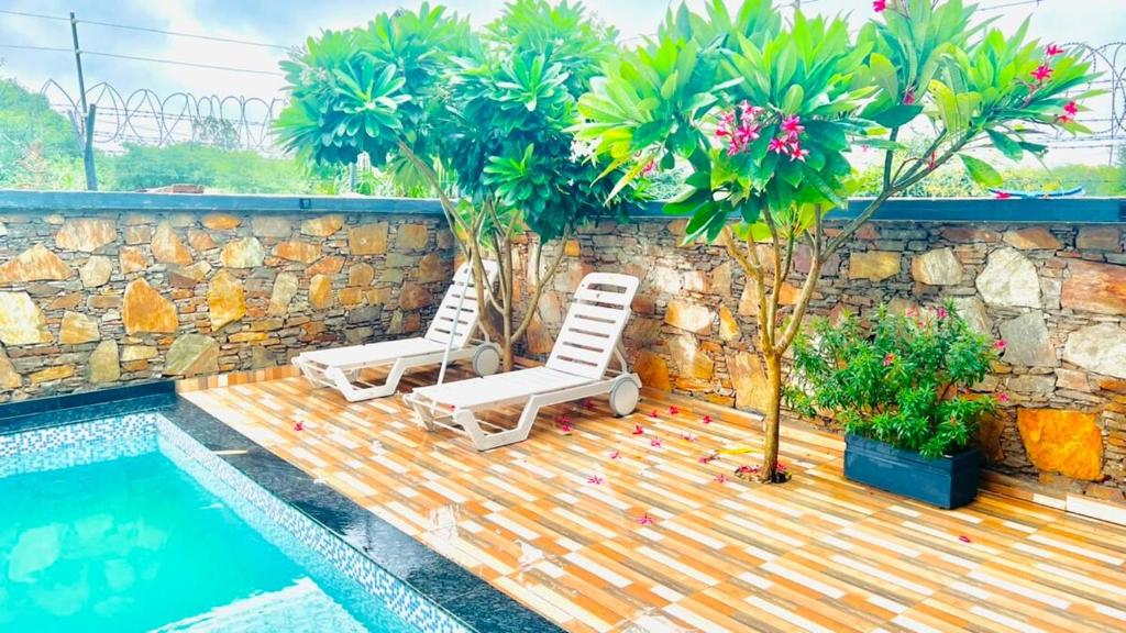 Kuvi Villa Udaipur Private Pool & Mountain Views - Tap to explore photos