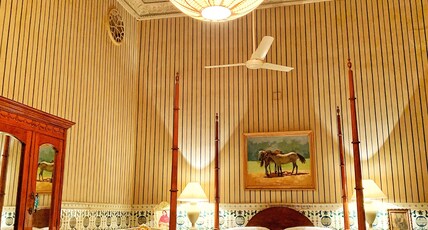 Hotel Bhanwar Niwas (Rampuria Haveli) Room Type - Superior Room