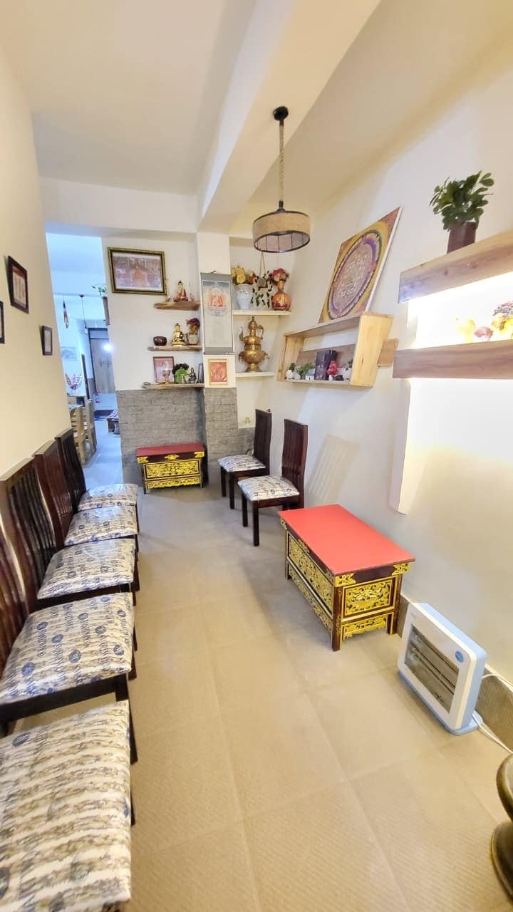 DZOMO HOMESTAY - Tap to explore photos