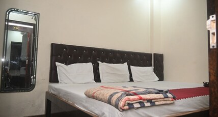 Jai Radhe Krishan Residency Room Type - Triple Bed Room