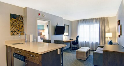 Staybridge Suites TORONTO - VAUGHAN SOUTH Room Type - 1 Queen Studio Suite Sofa Bed Accessible