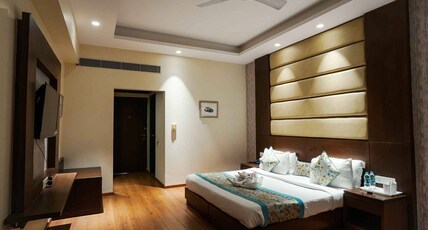 Hotel Sobti Continental Room Type - Club Class