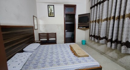 Hotel Palace Room Type - Standard Room Non AC Hotel Palace Room Type - Standard Room Non AC