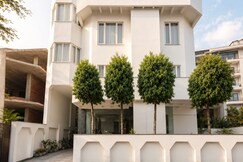 HOTEL ANAND PALACE- 400MTR from Railway Station