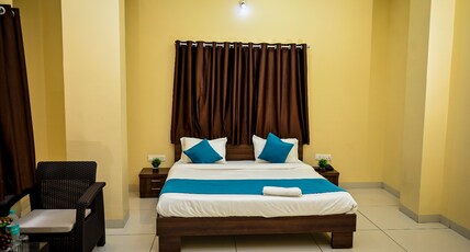 THE SHRINE HOTEL Room Type - DELUXE AC ROOM