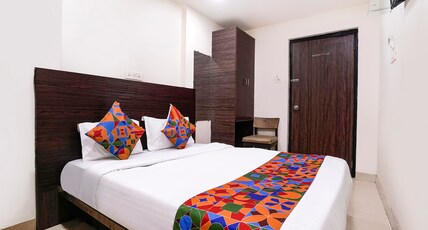 Via White Star Room Type - Deluxe Room