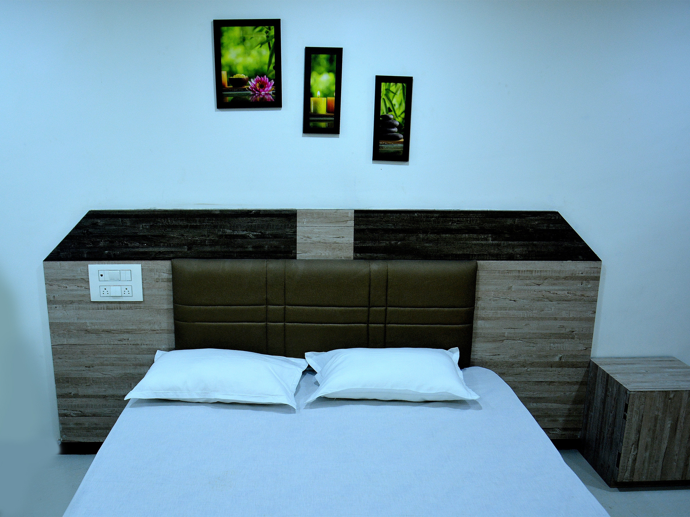 Saiprasad Lodge - Tap to explore photos