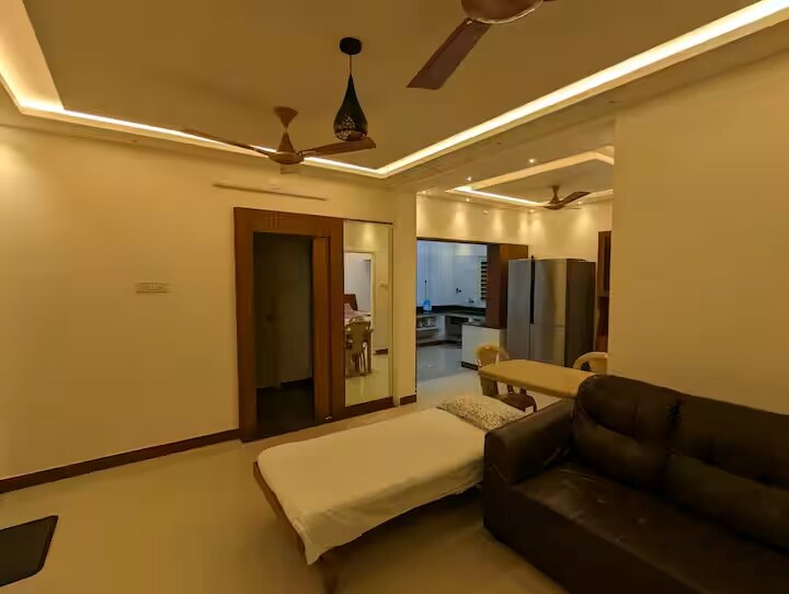 Lovely Home Stay - Tap to explore photos