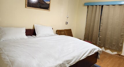 Chamling Kailash Hotel and Restaurant Room Type - Luxury Room