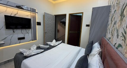 Sunaina Palace Room Type - Executive Room with city view